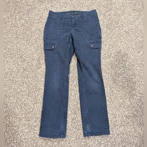 Duluth Trading Co. Fortiflex Fire Hose Cargo Work Pants Size 8 Navy Blue